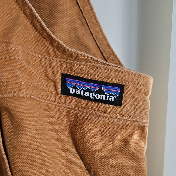 Patagonia Stand Up 5" Tan Overalls Size Large - Picture 3 of 11